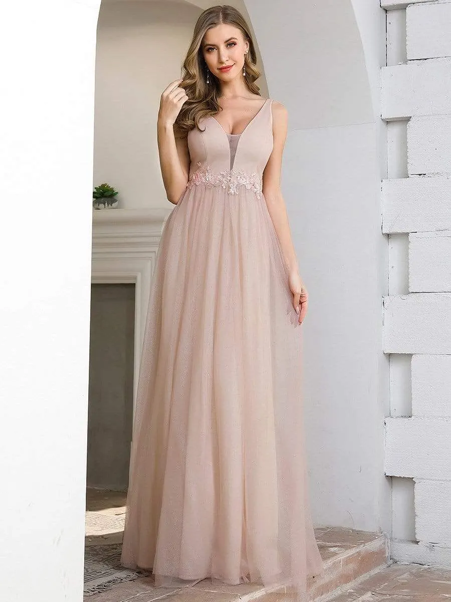 Fashion V Neckline A-Line Tulle Bridesmaid Dresses with Floral Appliques