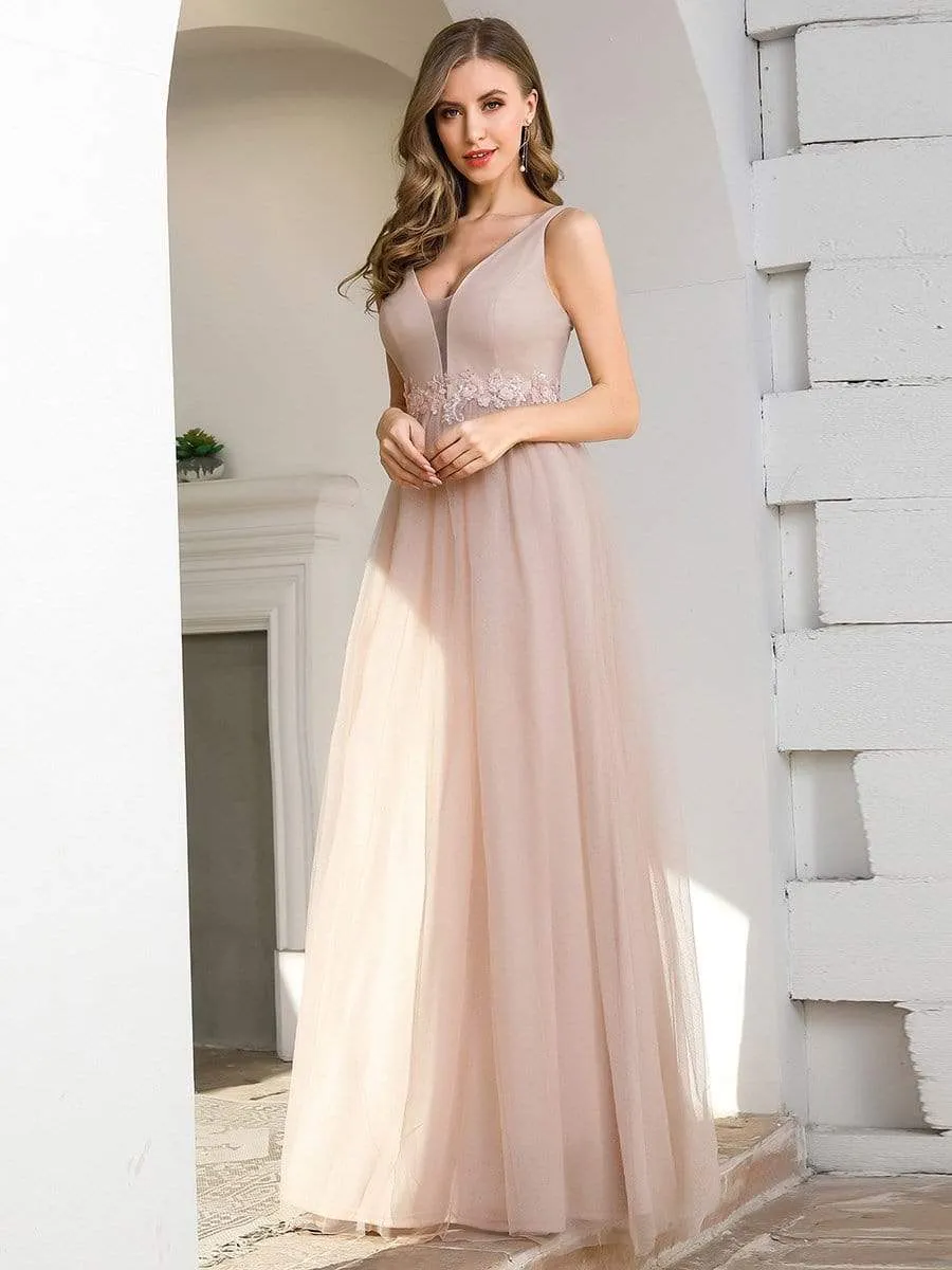 Fashion V Neckline A-Line Tulle Bridesmaid Dresses with Floral Appliques