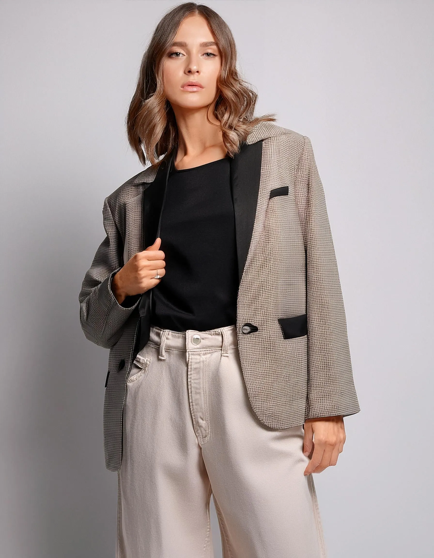 Oatmeal Relaxed-Fit Blazer