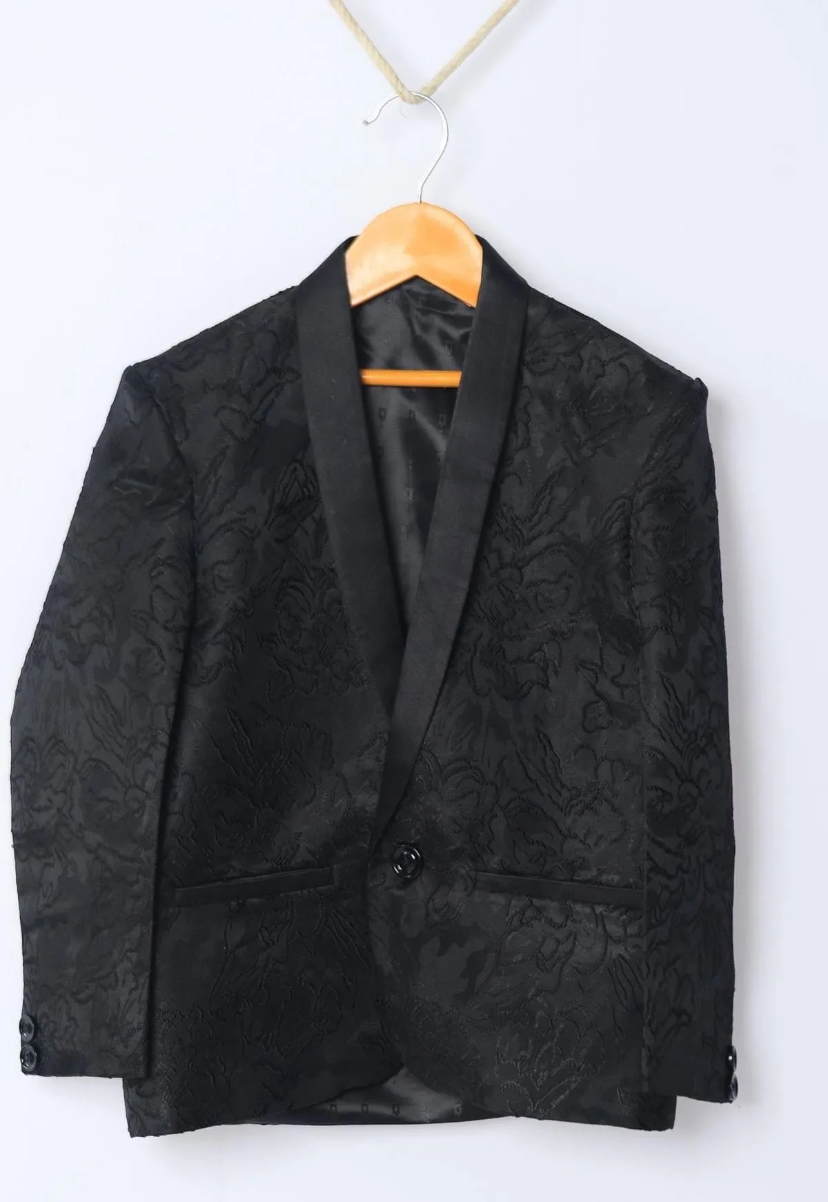 Pre-Order: Engraved Flower styled Jacquard Blazer Only