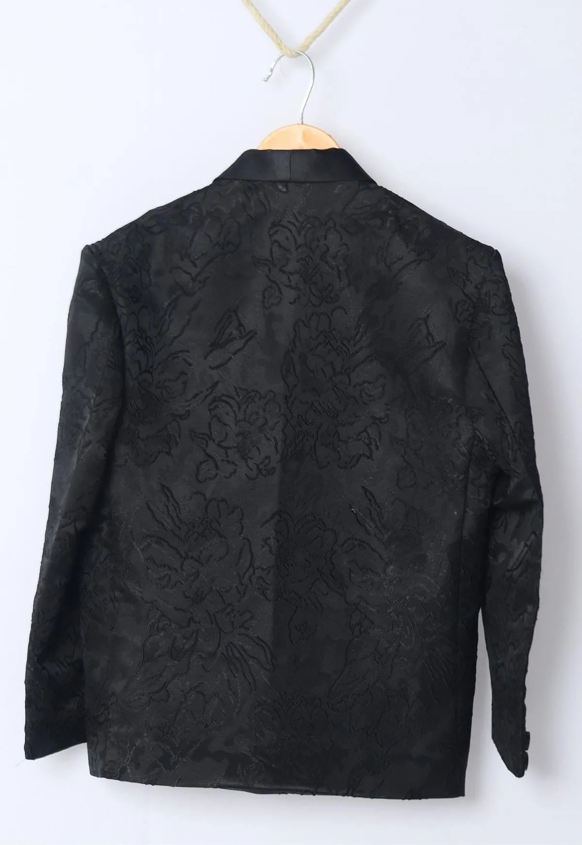 Pre-Order: Engraved Flower styled Jacquard Blazer Only