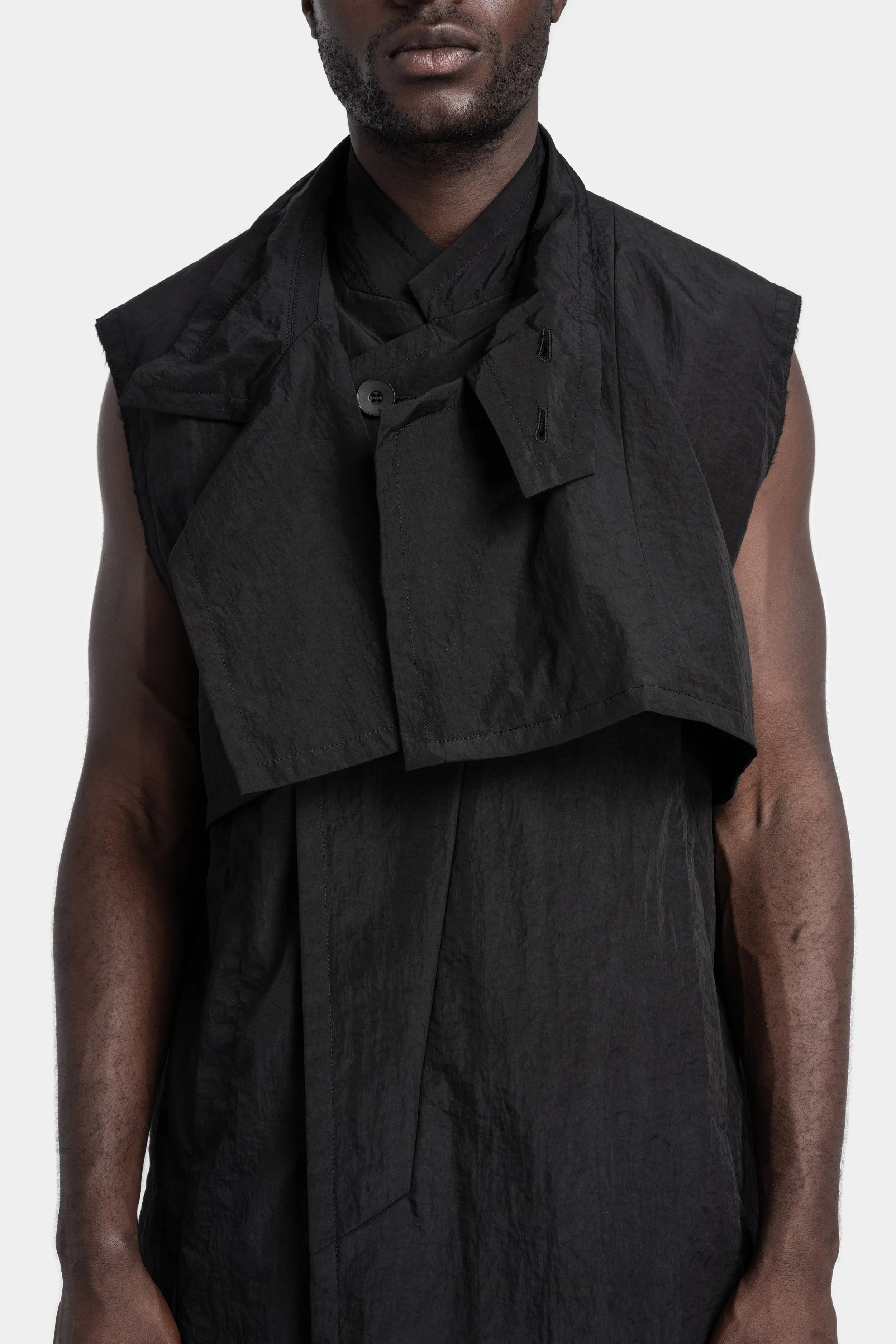 Standing collar vest shirt